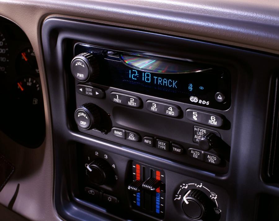  GMC Sierra 1999 года  (фото 4 из 24)